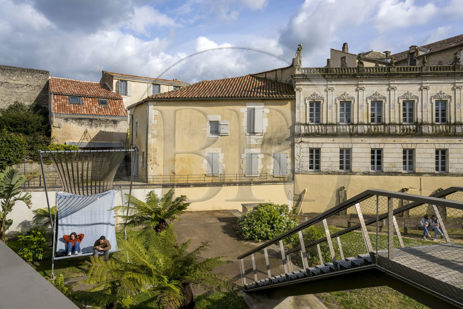 France, Vendée (85), Fontenay-le-Comte, les bords de la rivière Vendée depuis la passerelle Jean-Chevolleau