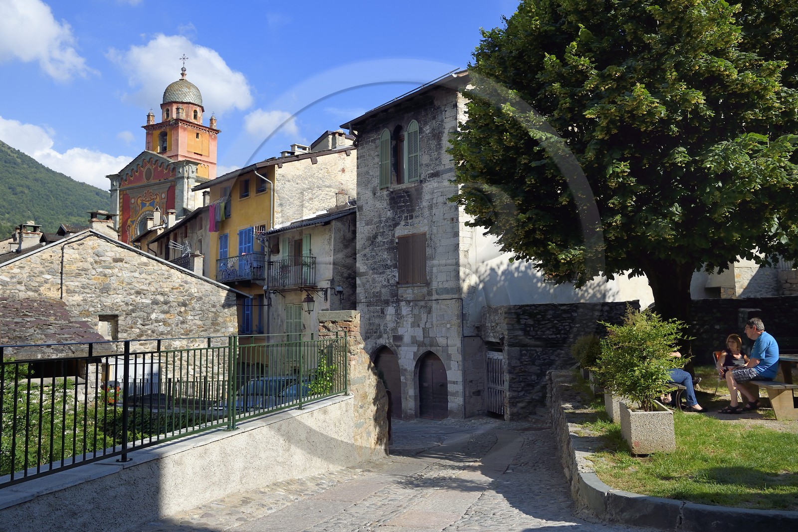 France, Alpes-Maritimes (06), vallée de la Roya (arrière-pays niçois), au pied du parc national du Mercantour, Tende, la collégiale Notre Dame de l'Assomption