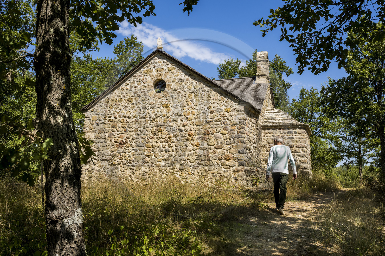 France, Var (83), Provence Verte, Bras, vers Saint-Maximin-la-Sainte-Baume, la maison d'hotes Le Peyrourier - une campagne en Provence, la chapelle templière reconstruite
