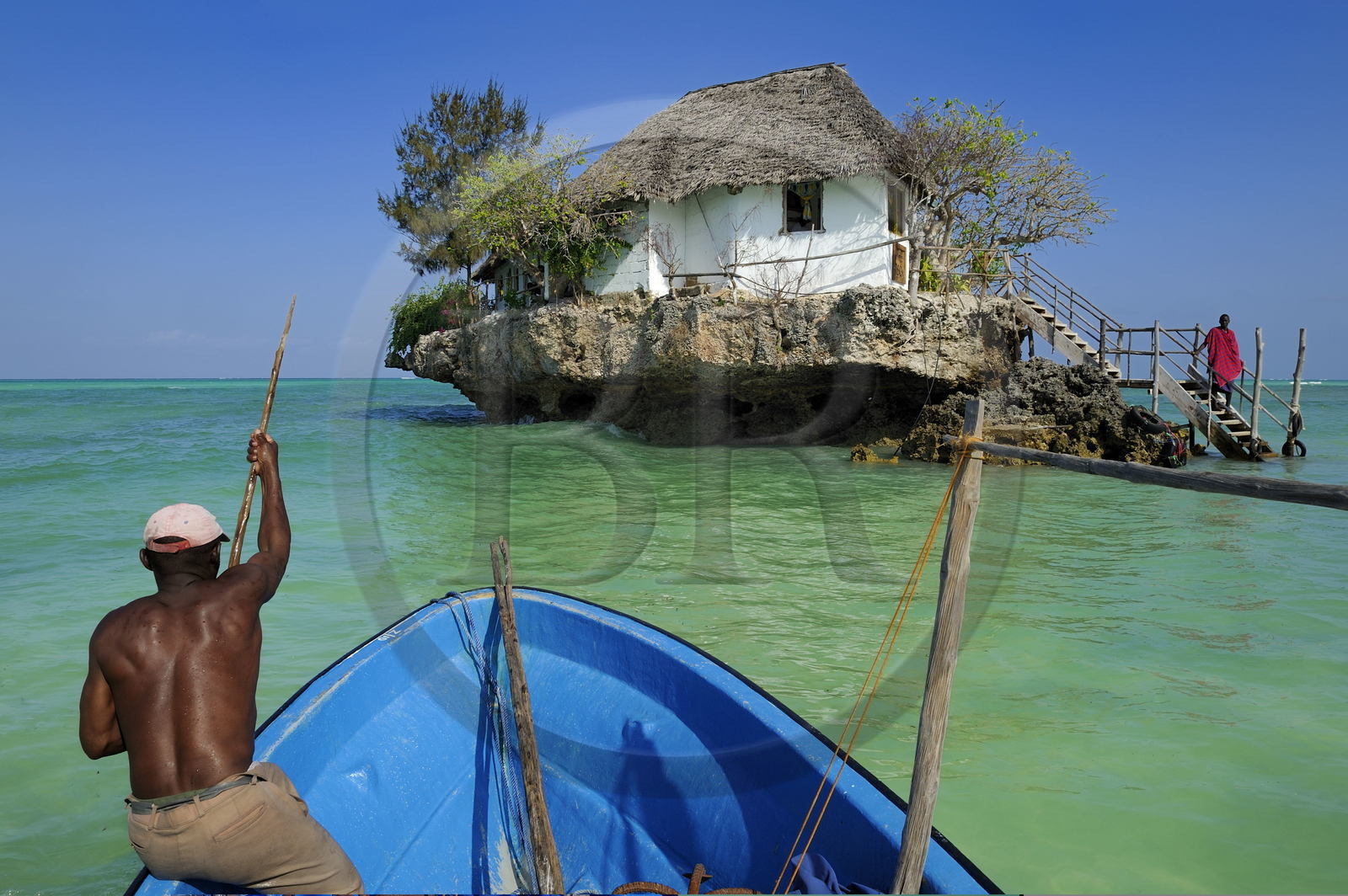 Tanzanie, archipel de Zanzibar, île de Unguja (Zanzibar), côte est, le restaurant The Rock perché sur un îlot à Pingwe