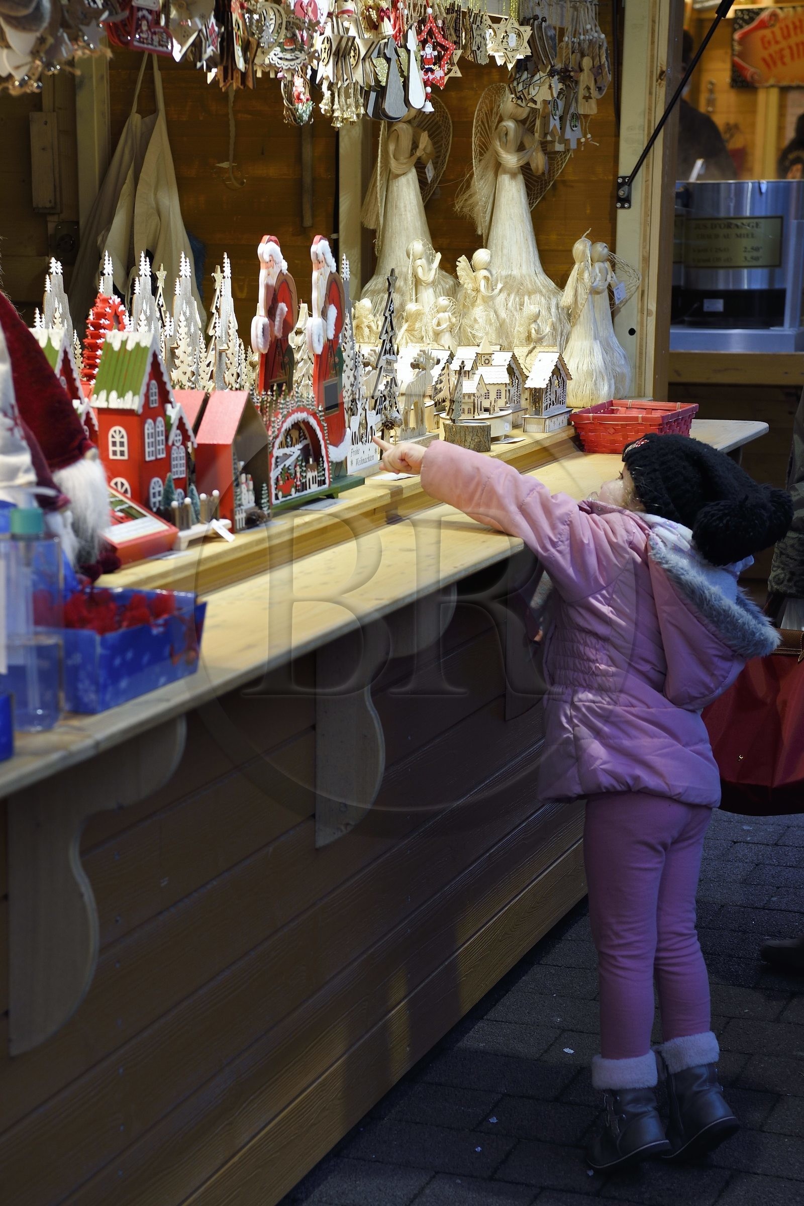 France, Bas Rhin, Strasbourg, old town listed as World Heritage by UNESCO, Christmas market (Christkindelsmarik) in Place Broglie