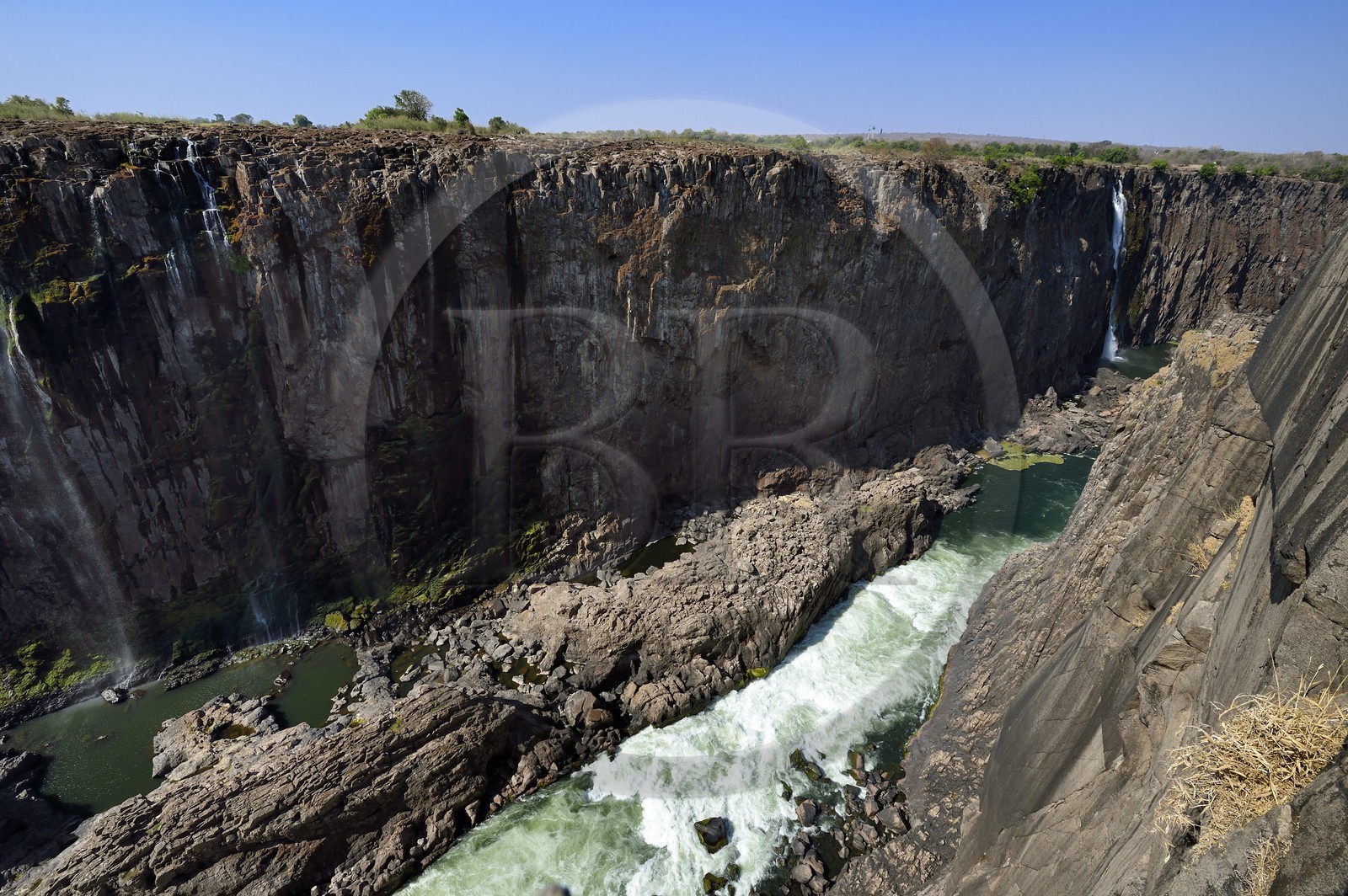 Zimbabwe, province de Matabeleland septentrional, fleuve Zambèze, les Chutes Victoria, classées Patrimoine Mondial de l'UNESCO