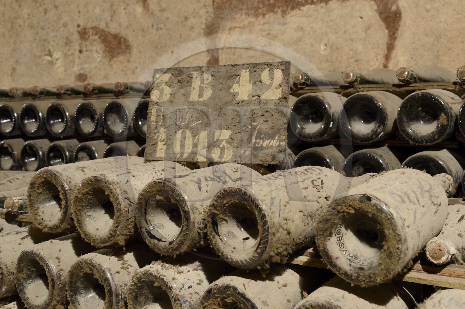 France, Marne (51), Reims le champagne, les caves du Domaine Pommery, bouteille Jeroboam de 3 litres