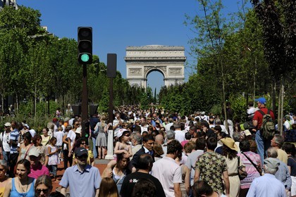 operation Nature Capitale 2010 on the Champs-Elysées