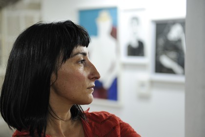 Portugal, région du Minho, Guimaraes, squat d'artistes officiel place  Largo do Toural et un des lieux d'exposition de Guimaraes 2012, l'artiste Delia Carvalho présente son travail