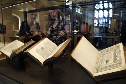 France, Bas-Rhin (67), Selestat, la Bibliothèque humaniste réaménagée par l'architecte Rudy Ricciotti, provenant à l'origine de la bibliothèque personnelle de Beatus Rhenanus (1485-1547)