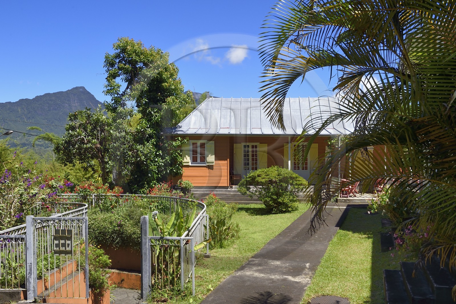 France, Ile de la Reunion, Cirque de Salazie, classé Patrimoine Mondial de l'UNESCO, Hell-Bourg, labellisé les Plus Beaux Villages de France, Musée des musiques et instruments de l'Océan Indien dans la Maison Morange