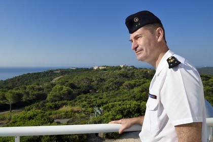 France, Var (83), Iles d'Hyères, Parc national de Port Cros, Ile du Levant, zone militaire, poste optique de la Verette, l’ingénieur général de l’armement Francois-Xavier Dufer, directeur du centre DGA Essais de missiles