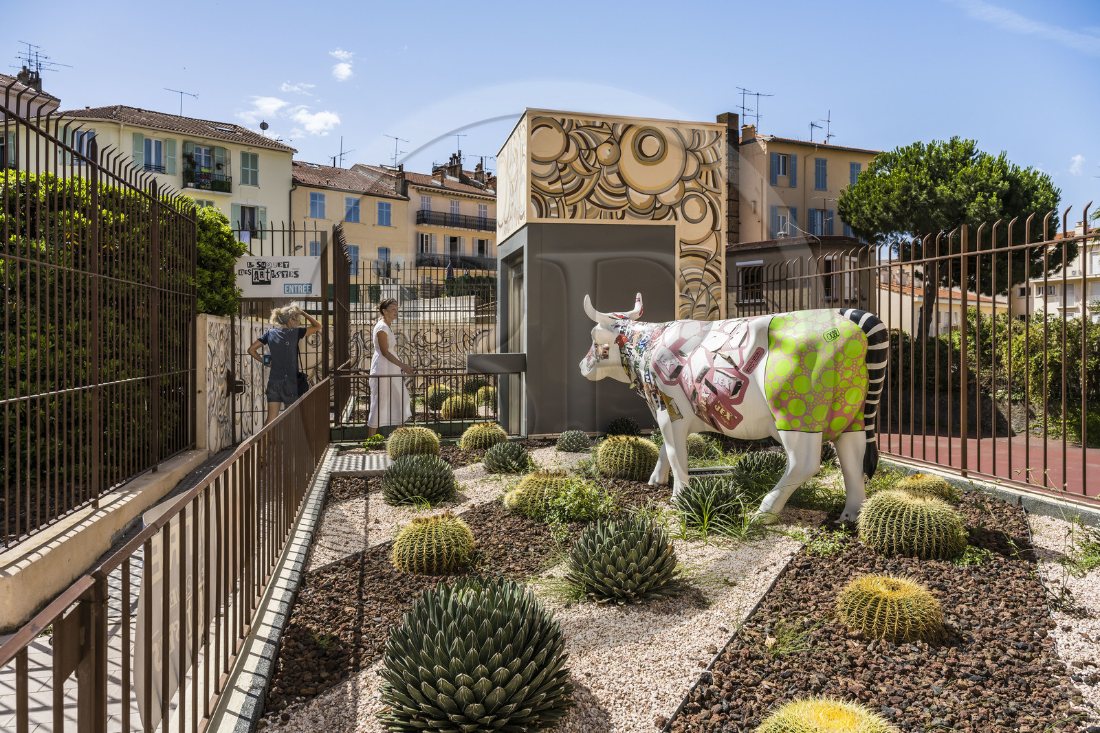 France, Alpes-Maritimes (06), Cannes, entrée de la résidence d'artistes et lieu d'expositions le Suquet des Artistes