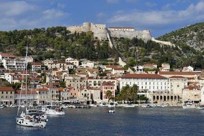 Croatia, Dalmatia, Dalmatian coast, Island of Hvar, the town of Hvar dominated by the Spanish Fortress
