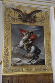 France, Yvelines (78), château de Versailles, classé Patrimoine Mondial de l'UNESCO, peinture repésentant Bonaparte franchissant les Alpes de Jacques-Louis David dans le Musée parlant (parcours audiovisuel dans l'Histoire de France)