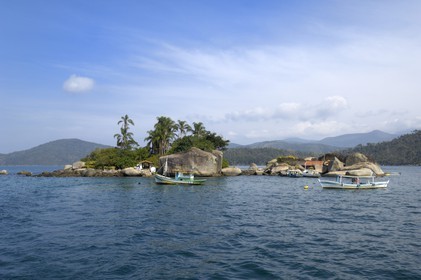 Brazil, Rio de Janeiro State, Paraty, Catimbau island, the family of Campers Maria Irene lives on the island and runs the small fish restaurant Eh-Laho