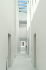 France, Seine-Maritime (76), Le Havre, la piscine les Bains des Docks crée par l'architecte Jean Nouvel