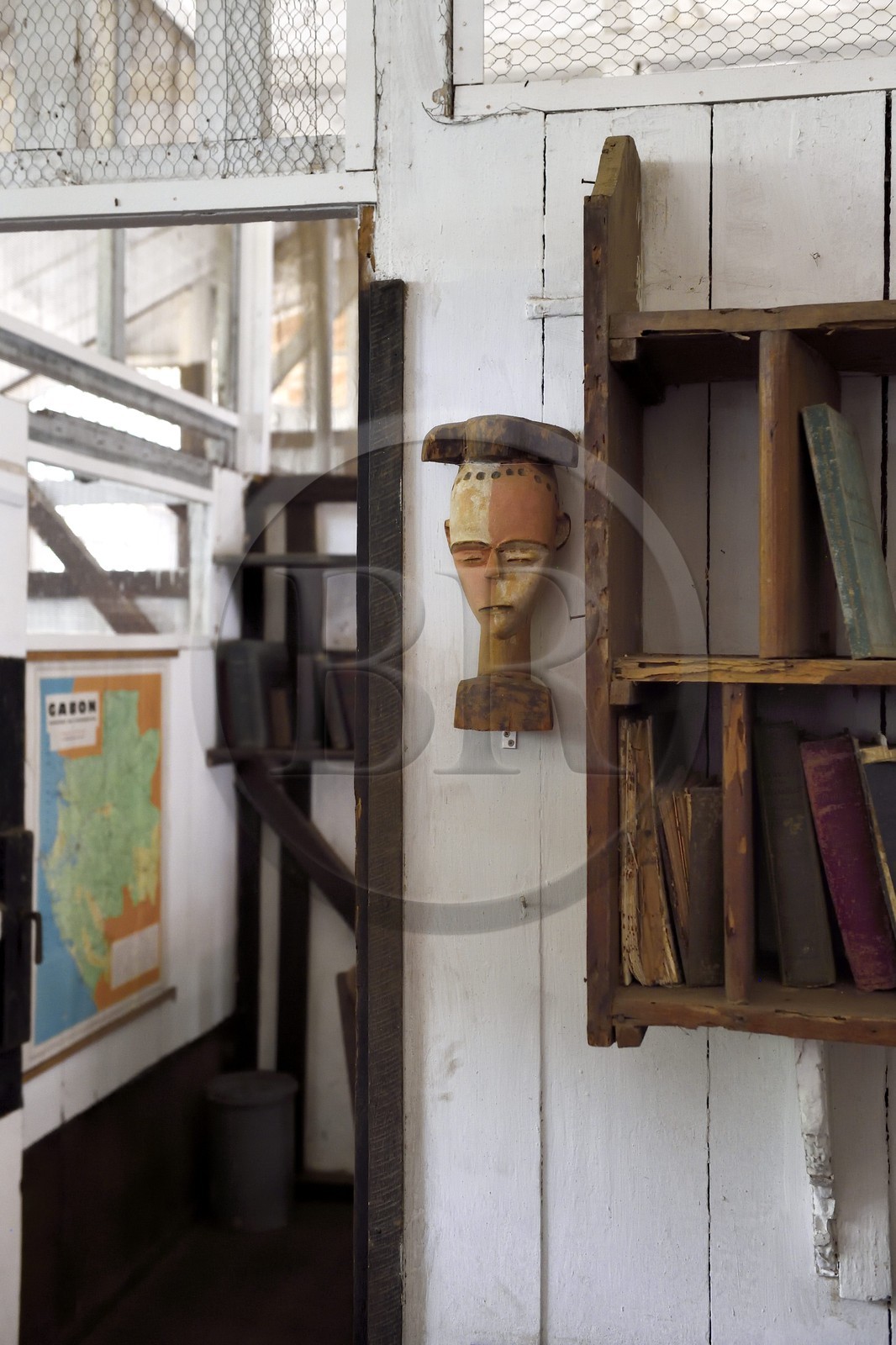 Gabon, Province du Moyen-Ogooué, Lambaréné, l'ancien Hopital Albert Schweitzer devenu musée, la Grande Pharmacie (policlinique)