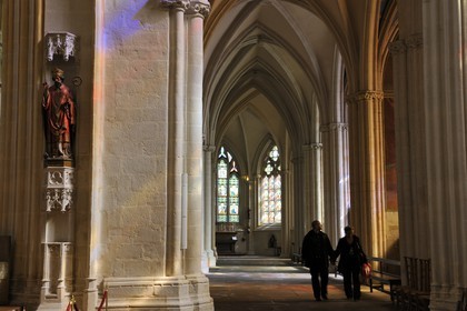 France, Finistère (29), Quimper, la cathédrale Saint-Corentin, statue de Saint-Corentin