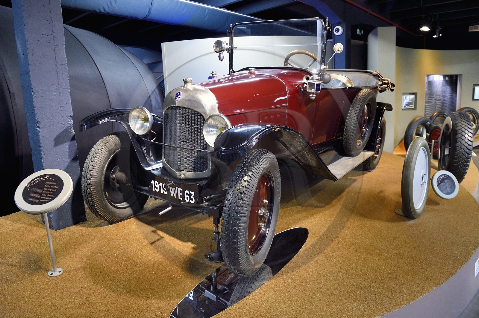 France, Puy-de-Dôme (63), Clermont-Ferrand, L'Aventure Michelin, musée retraçant toutes les activités du groupe Michelin, la Citroën type A de 1919, première voiture de série construite en Europe pour le grand public