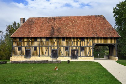 France, Calvados (14), Pays d'Auge, chateau de Crèvecœur-en-Auge et Fondation Musée Schlumberger, la ferme
