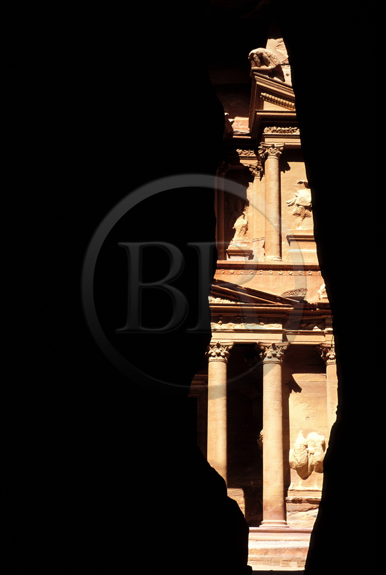 Jordanie, Petra, le Khazneh (le trésor) à la sortie du Sîq du Wadi Mousa