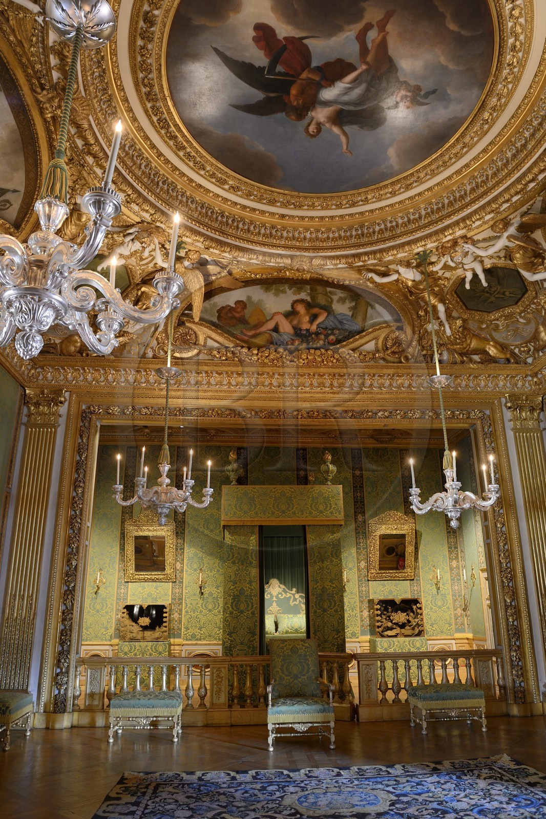 France, Seine-et-Marne (77), Maincy, le château de Vaux-le-Vicomte, la Chambre du Roi, au plafond se trouve une peinture de La Vérité soutenue par le Temps, et dans les lunettes sont représentées des dieux symbolisant le génie de Foucquet