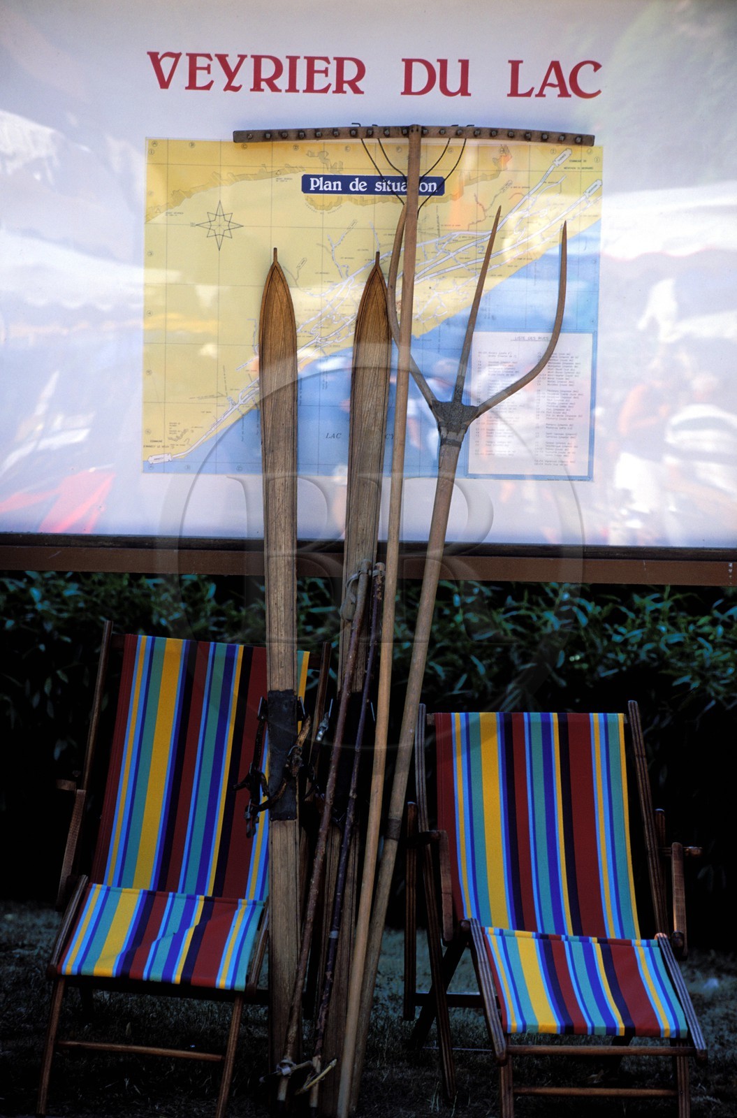 France, Haute Savoie, Veyrier, banks of Annecy lake, secondhand sale on village square