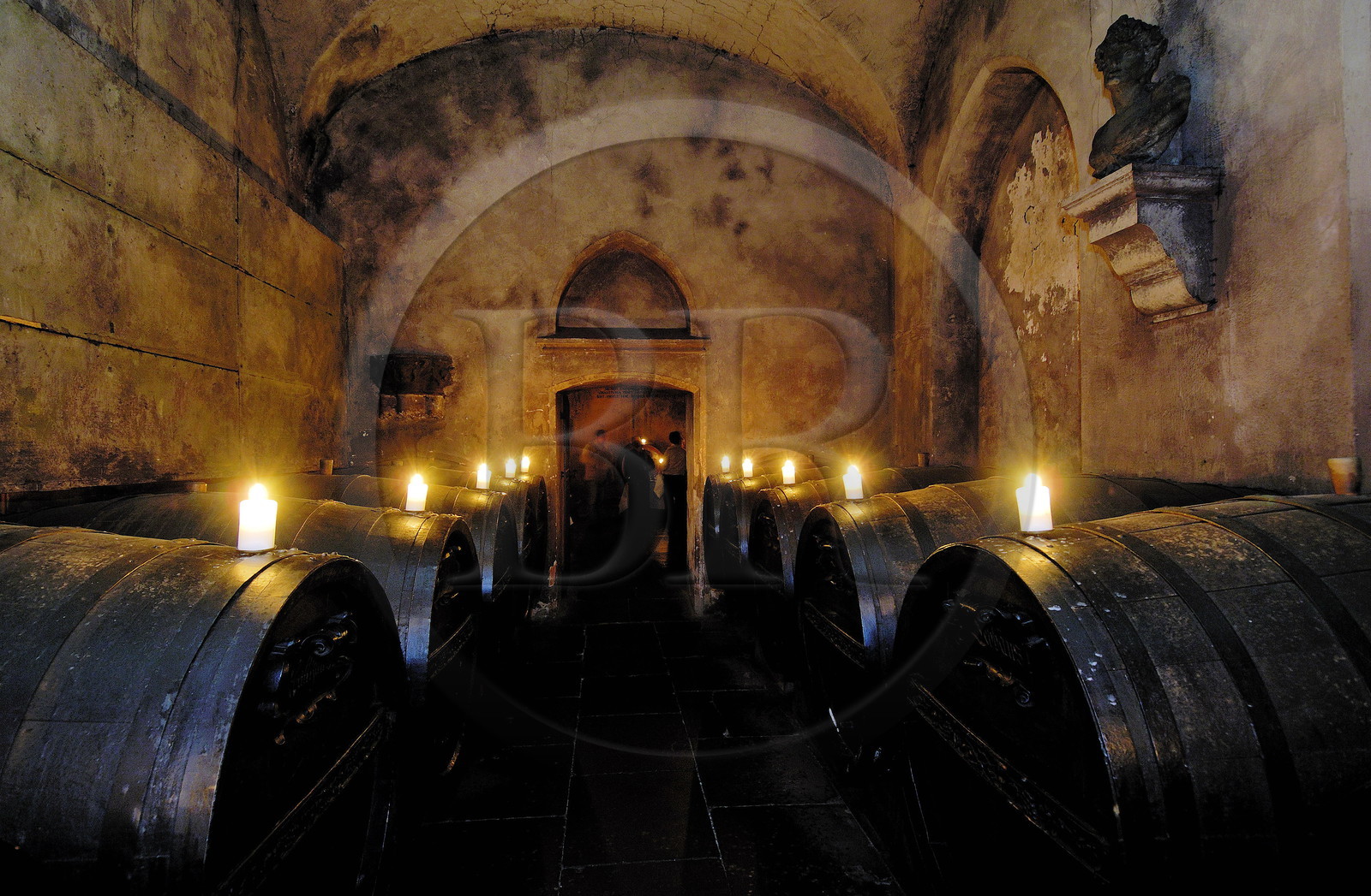 Germany, Bremen, the wine cellar from the restaurant Ratskeller under the City Hall (Rathaus)