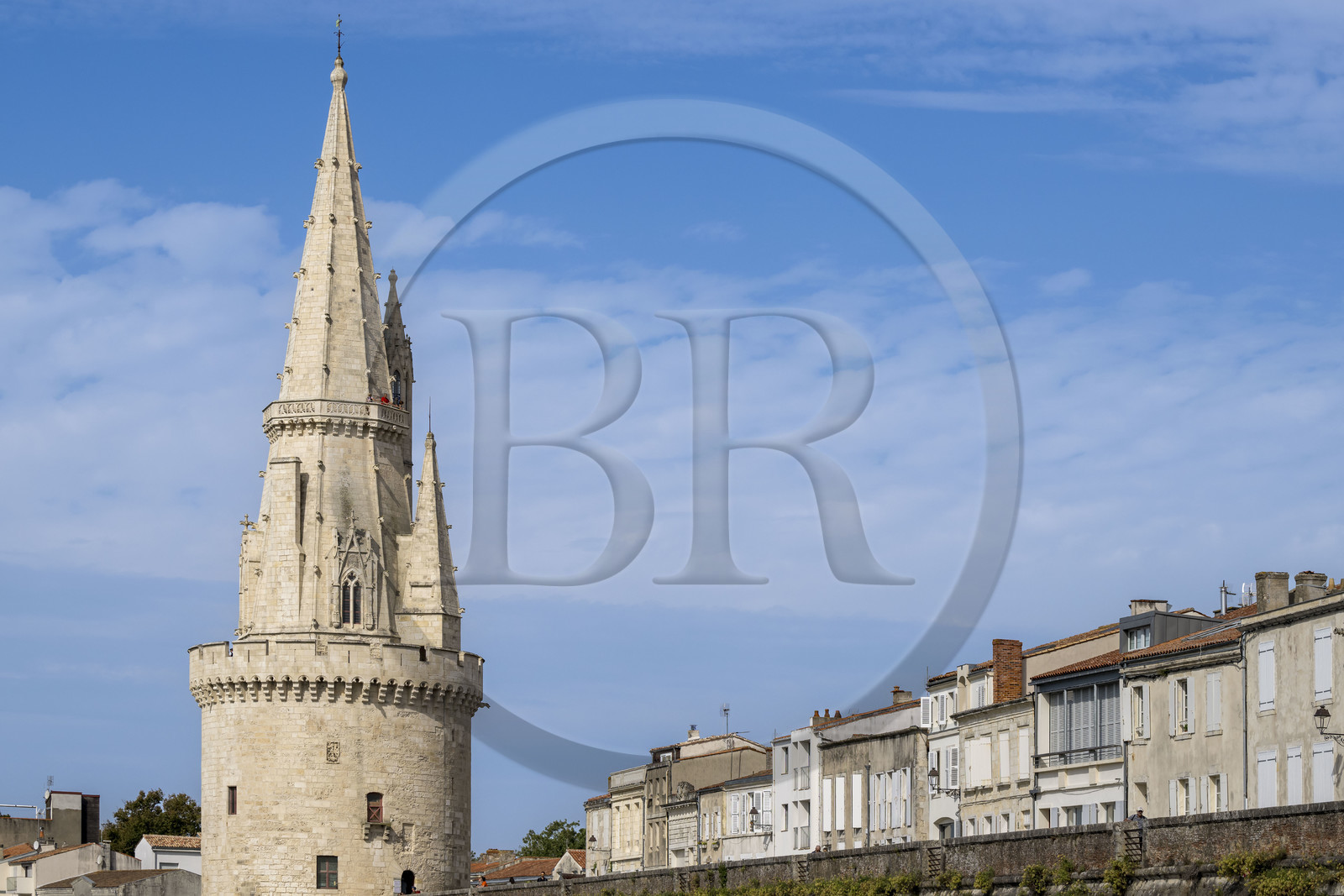 France, Charente-Maritime (17), La Rochelle, à l'entrée Vieux Port, la tour de la Lanterne