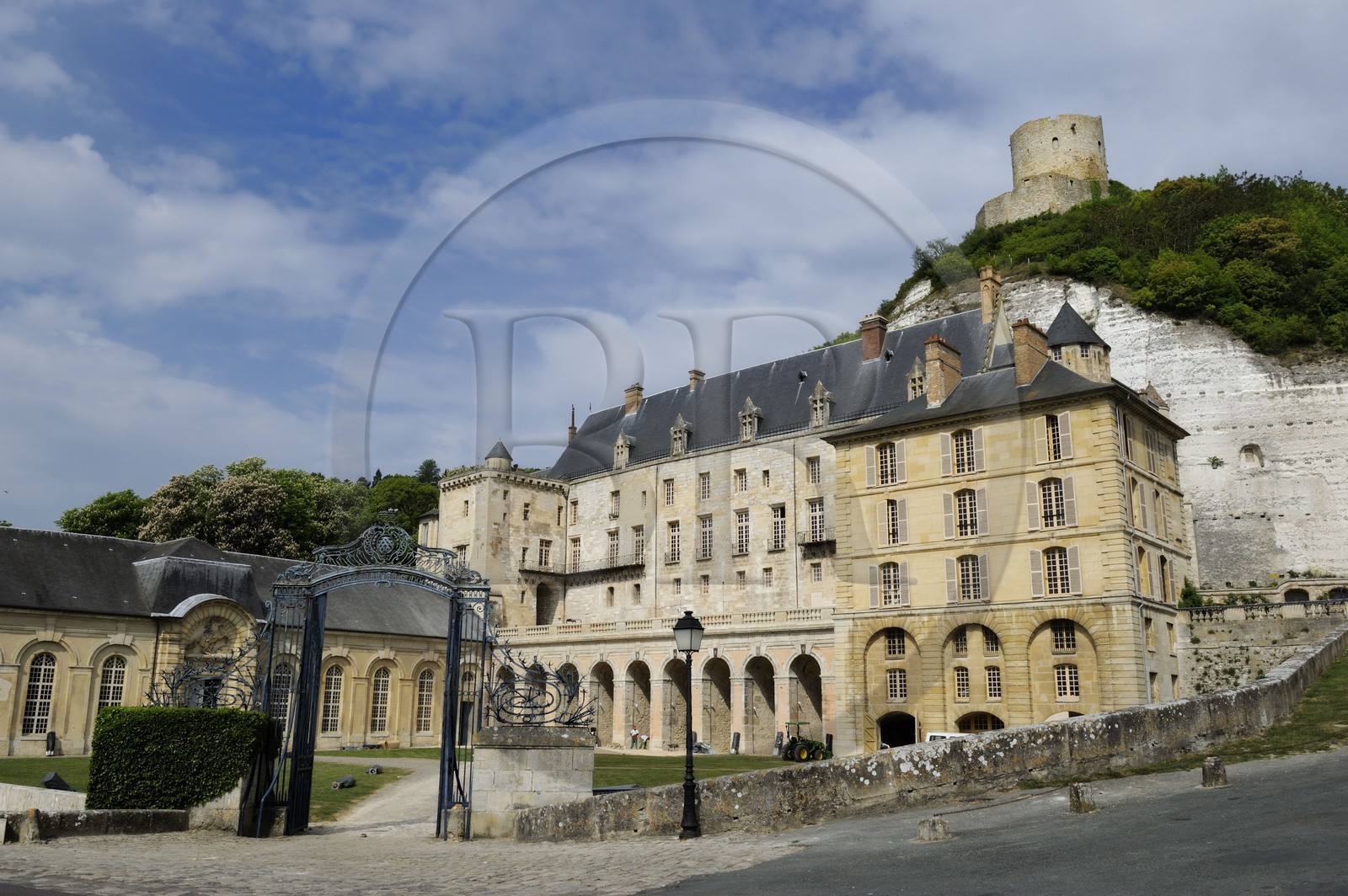 France, Val d'Oise, French Vexin Natural Park, la Roche-Guyon village, labelled Les Plus Beaux Villages de France (The Most Beautiful Villages of France), the castle