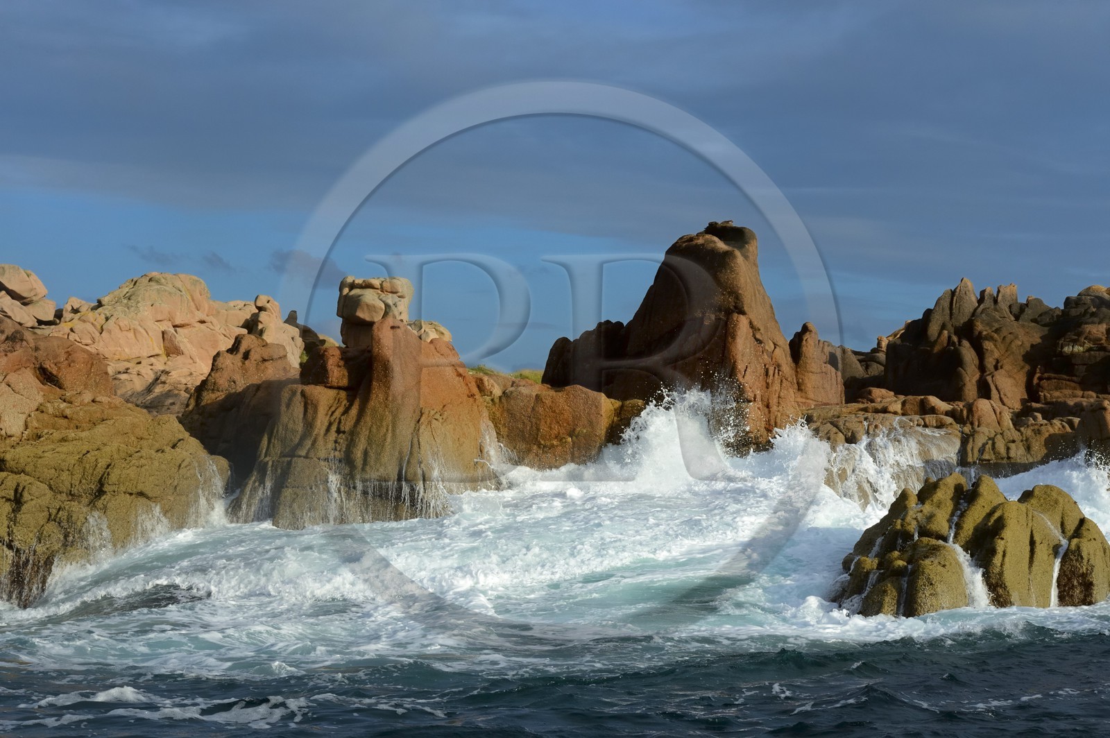 France, Côtes-d'Armor (22), Côte de Granit Rose, Perros-Guirec, Ploumanac'h, la pointe de Squewel France, Cotes-d'Armor, Cote de Granit Rose (the Pink Granite coast), Perros Guirec, Ploumanach, Pointe de Squewel