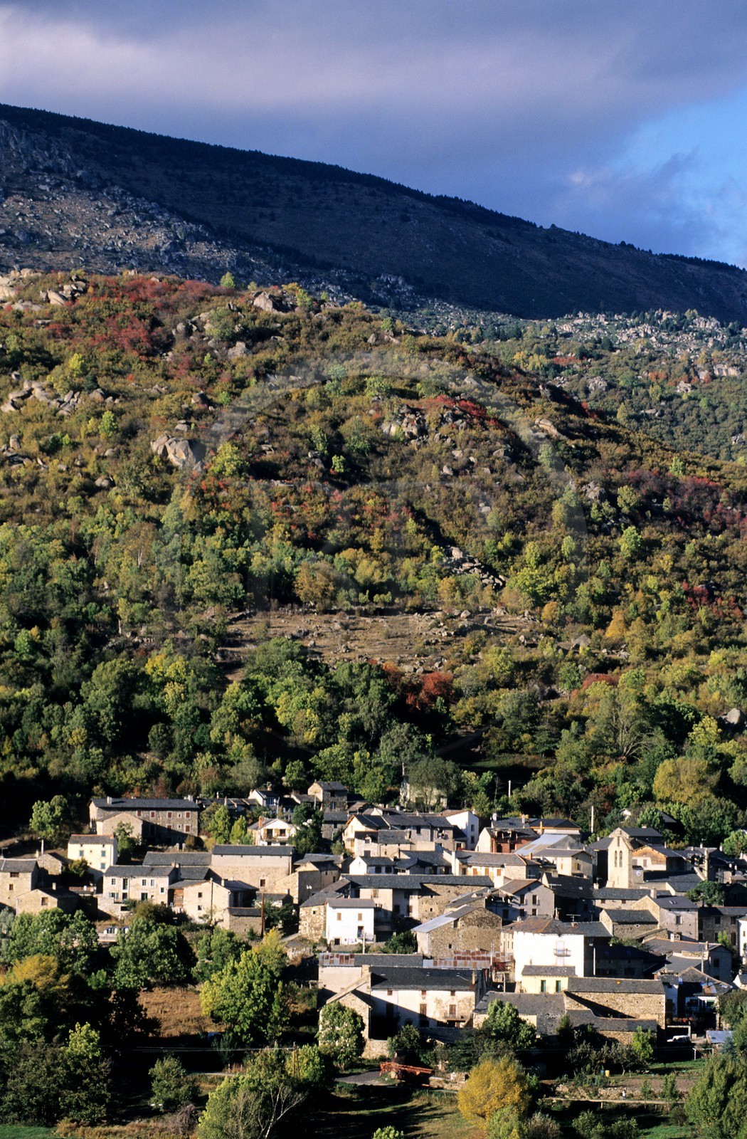 France, Pyrénées-Orientales (66), région de Cerdagne, village de Dorres