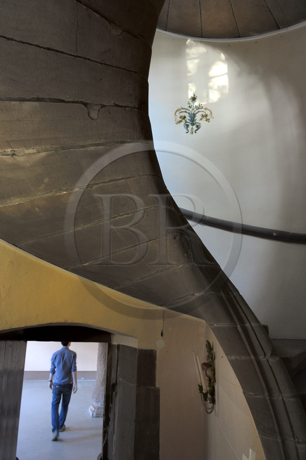 France, Bas-Rhin (67), Birkenwald, le chateau datant de 1562, l’escalier en spirale