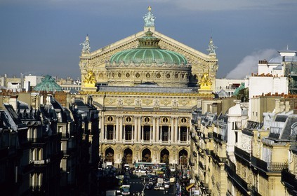 France, Paris (75), l' Opéra Garnier au bout de l' avenue de l' Opéra