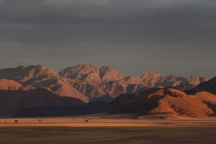 Namibie, région de Hardap, désert du Namib à l'Est du parc national Namib Naukluft vers Sossusvlei