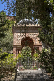 Italie, Ligurie, Province d'Imperia, Vintimille, Jardin botanique Hanbury, le Mausolée de style mauresque abritant la tombe des Hanburys