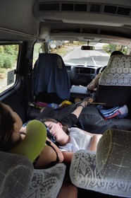 Sri Lanka, Province du Sud, Wiraketiya, route pour Matara en minibus