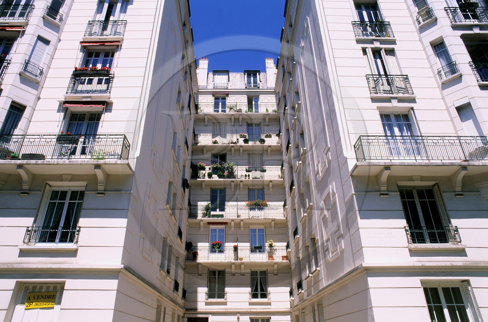 France, Val-de-Marne (94), Saint-Mandé, immeubles parisiens