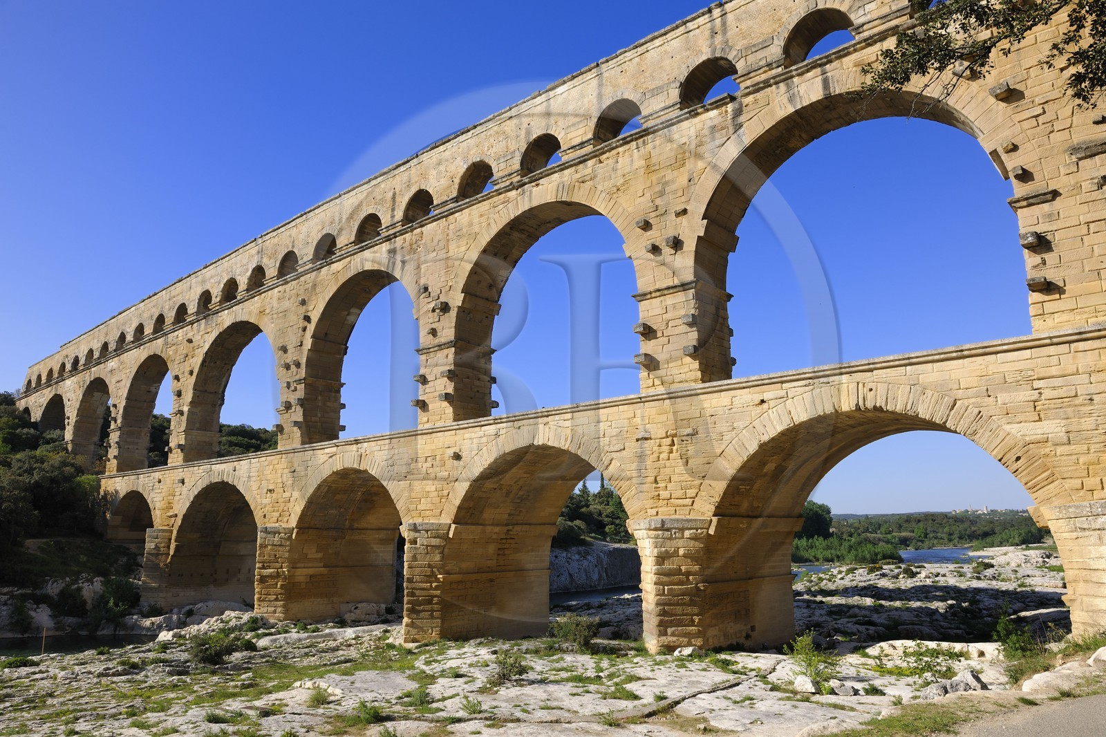 France, Gard (30), le Pont du Gard classé Patrimoine Mondial de l'UNESCO, aqueduc romain qui enjambe le Gardon