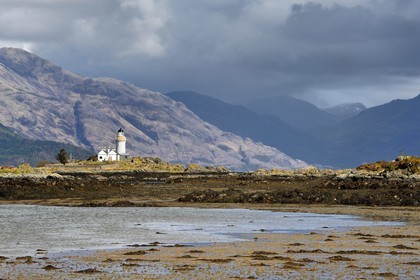 Royaume-Uni, Ecosse, région des Highlands, les Hébrides, Ile de Skye, Péninsule de Sleat, Détroit de Sleat, ile d'Ornsay, Phare d'Ornsay