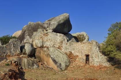 Zimbabwe, province de Masvingo, les ruines du site archéologique du Grand Zimbabwe, classé Patrimoine Mondial de l'UNESCO, Xème au XVème siècle, l'enclos oriental des Ruines de la colline (Hill Complex)