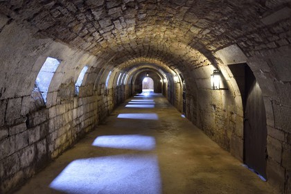 France, Dordogne, Périgord Noir, Hautefort castle, underground passage