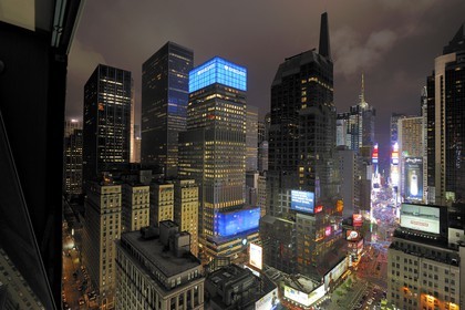 Etats-Unis, New York, Manhattan, 50th street et Broadway vers Times Square