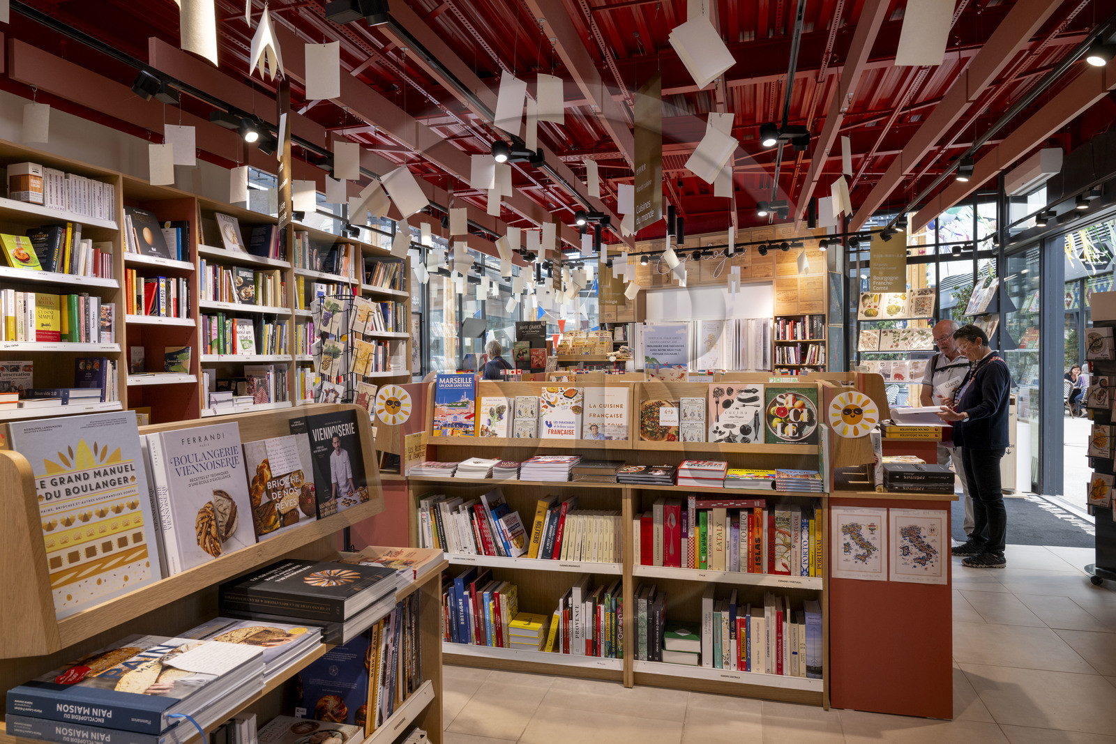 France, Côte-d'Or (21), Dijon, zone classée Patrimoine Mondial de l'UNESCO, Cité Internationale de la Gastronomie et du Vin par l'architecte Anthony Béchu, livres spécialisés sur la gastronomie à la Librairie gourmande