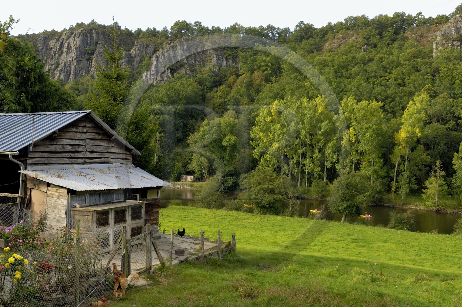 France, Calvados (14), la Suisse normande, Clécy, kayaks sur l'Orne