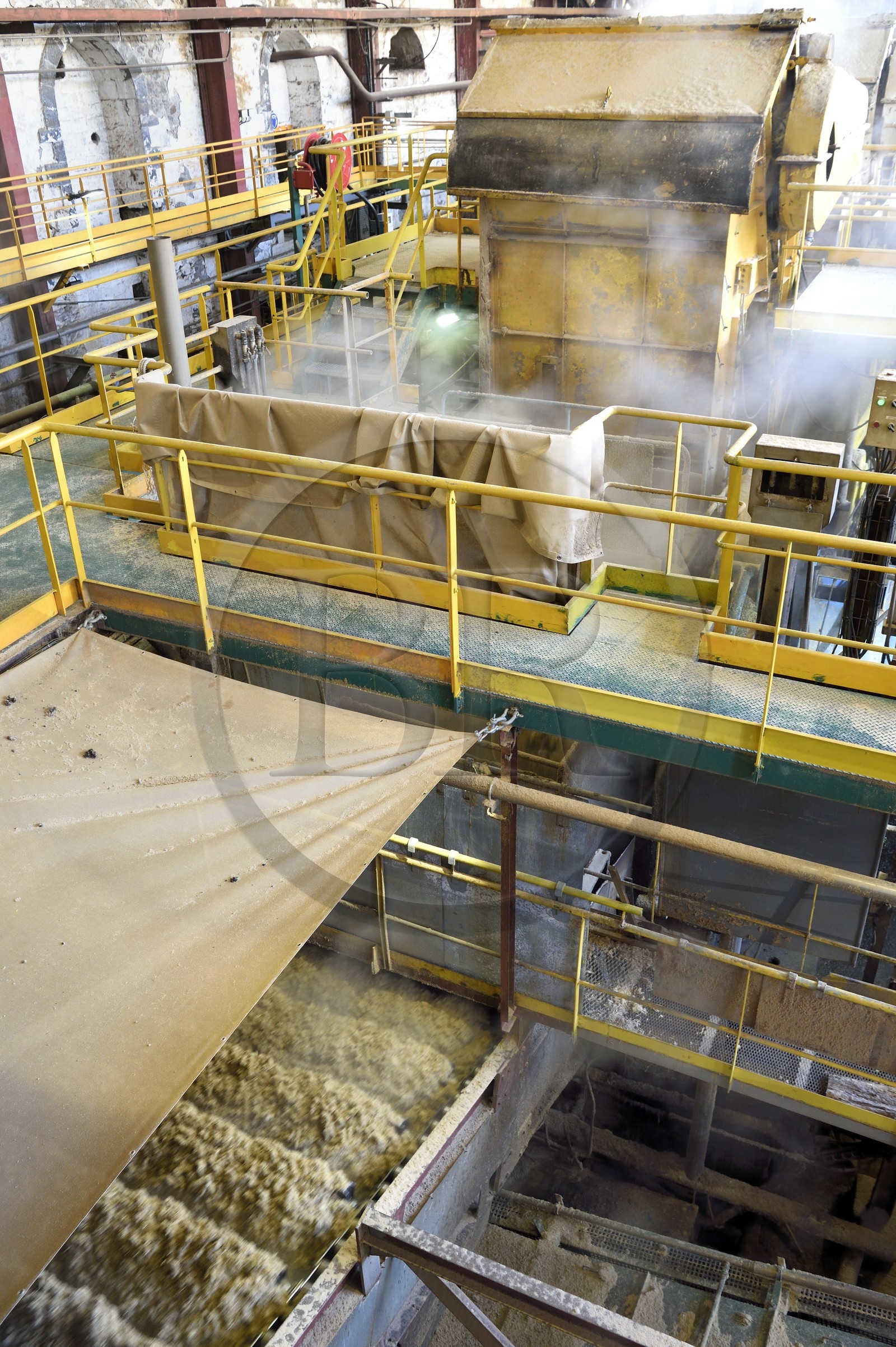 France, Ile de la Reunion, Saint-Louis, l'usine sucrière du Gol, bagasse résultant de la transformation de la canne à sucre
