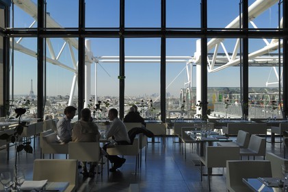 France, Paris, Beaubourg, centre Georges Pompidou, cafe and restaurant Le Georges