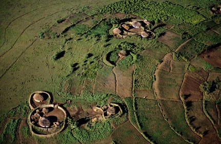 Burundi, traditional housing rugo scattered on a hill of the region of Mugongomanga (aerial view)