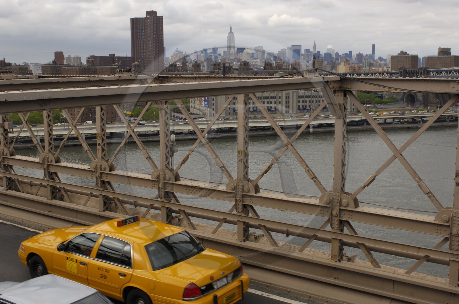 United States, New York, Manhattan, Brooklyn Bridge and the south of Manhattan