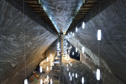 Roumanie, Transylvanie, région de Cluj, Turda, ancienne mine de sel de Turda dont l'exploitation a commencée à l'époque romaine, transformée en centre de loisirs et de santé