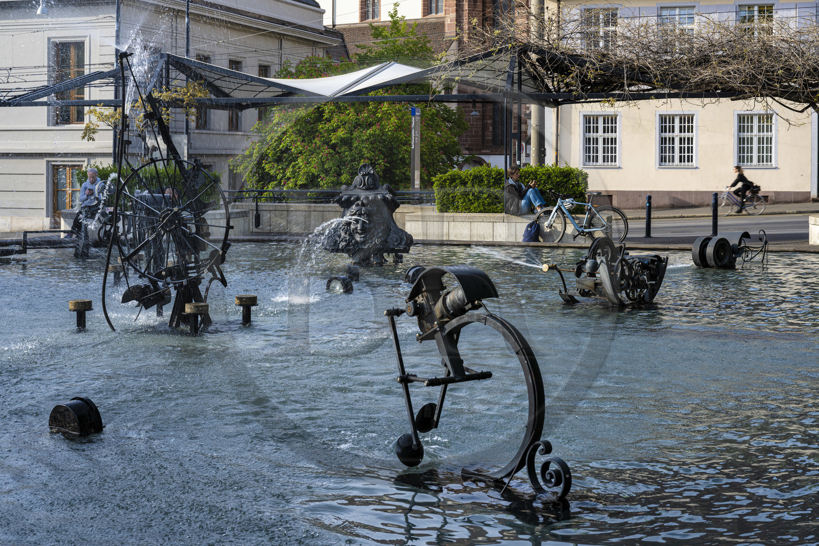 Suisse, Bâle, Theaterplatz, Fontaine du Carnaval de Tinguely (Fasnachtsbrunnen)