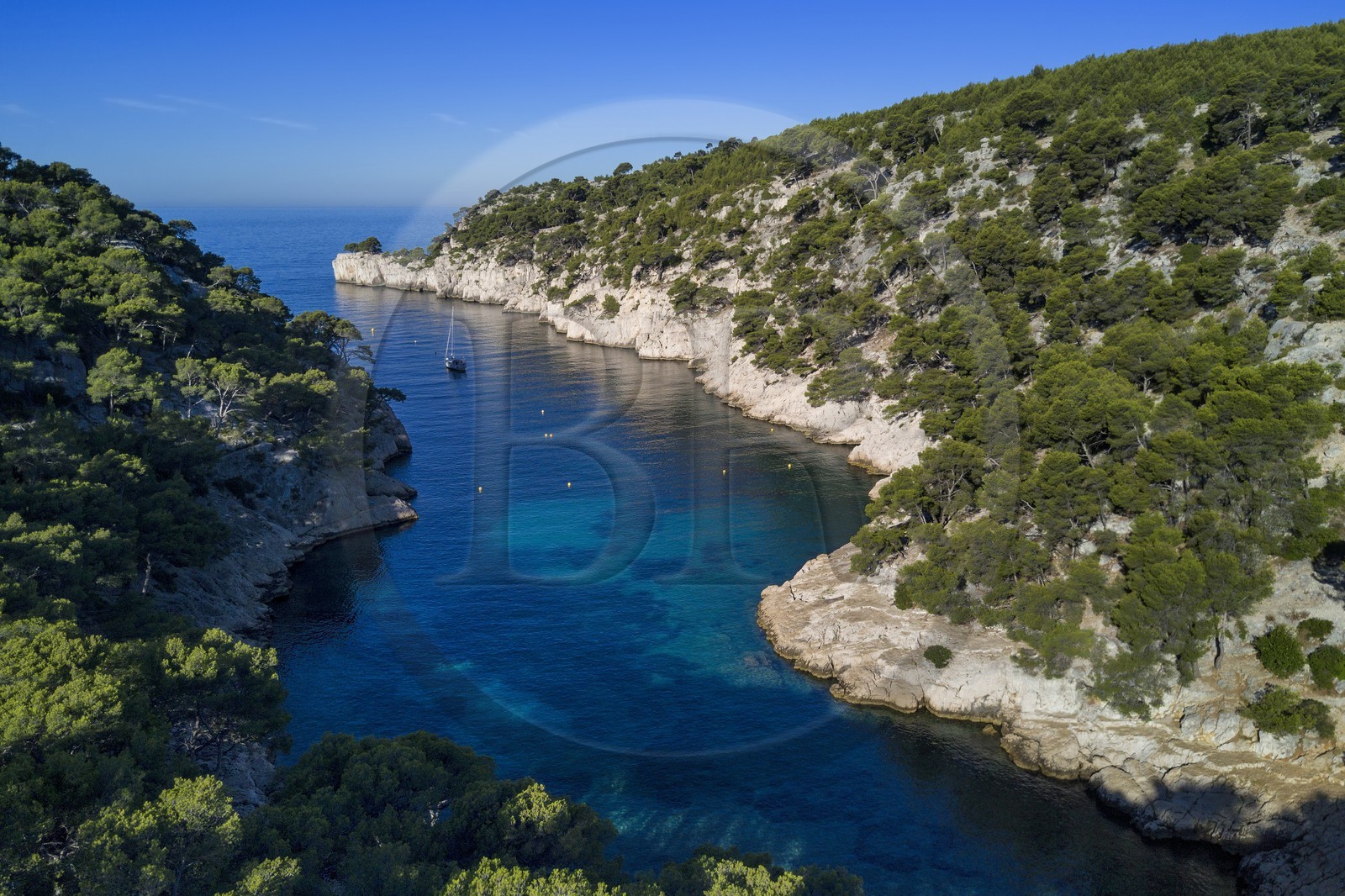 France, Bouches-du-Rhône (13), Marseille, Parc national des Calanques, Calanque de Port-Pin (demande d'autorisation nécessaire avant publication)