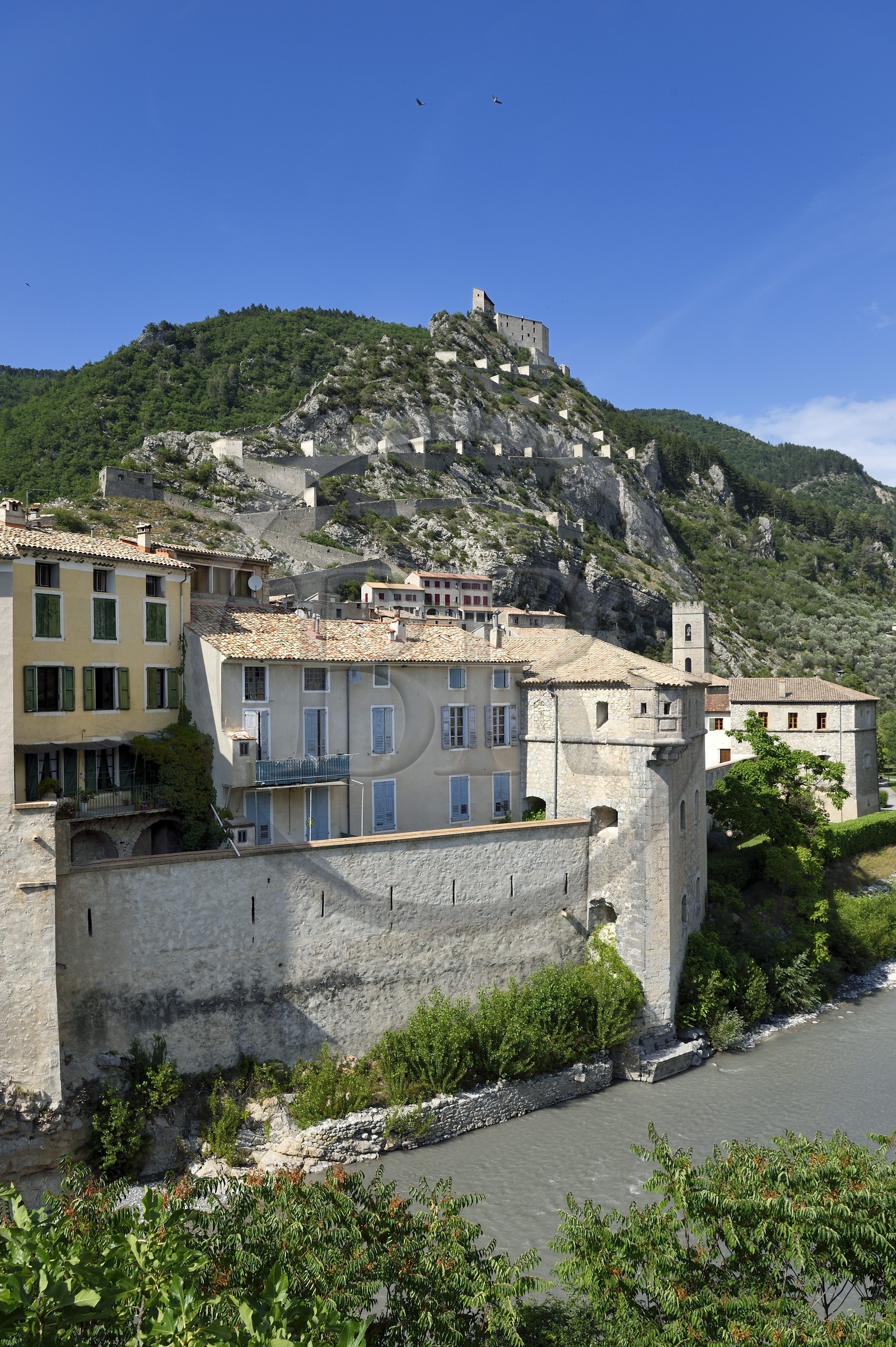 France, Alpes de Haute Provence, Entrevaux Medieval city dominated by its citadel and fortified by Vauban, bordered by the Var river